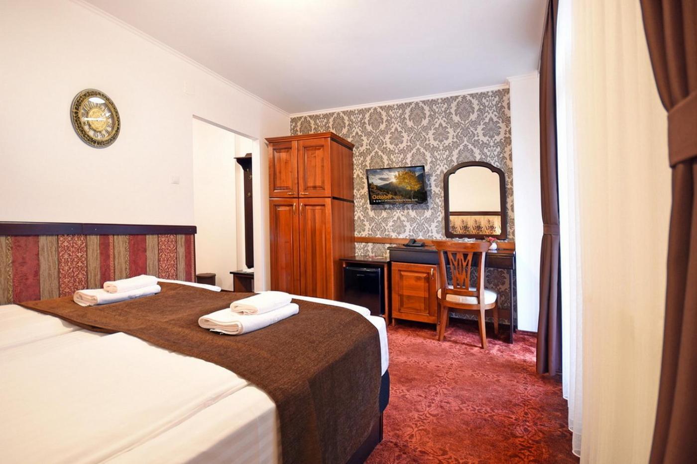 Hotel Moldavia Slanic-Moldova Bagian luar foto