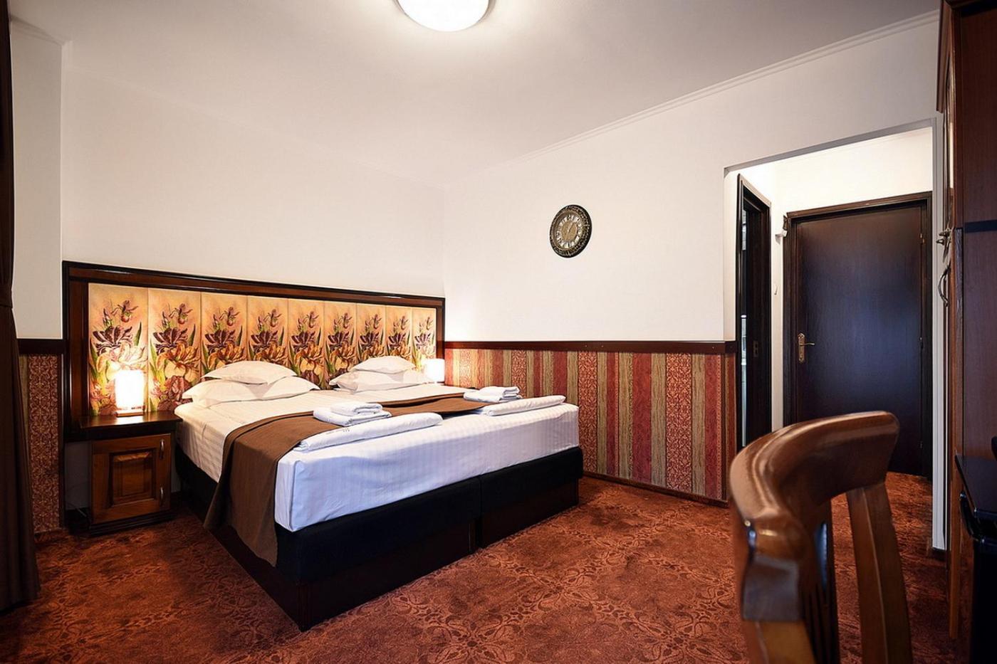Hotel Moldavia Slanic-Moldova Bagian luar foto